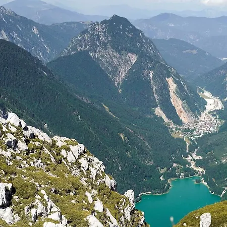 Nomad 27 アパート