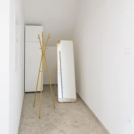 Nomad 27 アパート