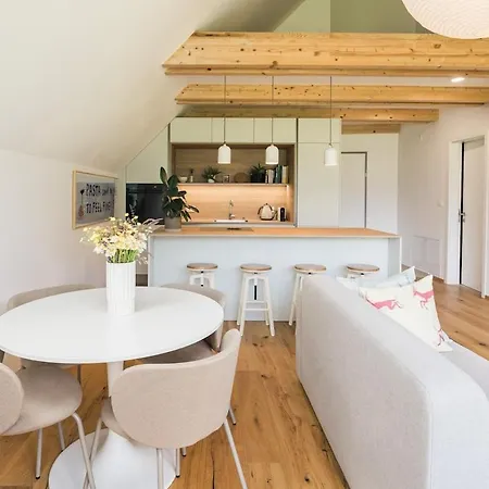 Nomad 27 Apartment *
