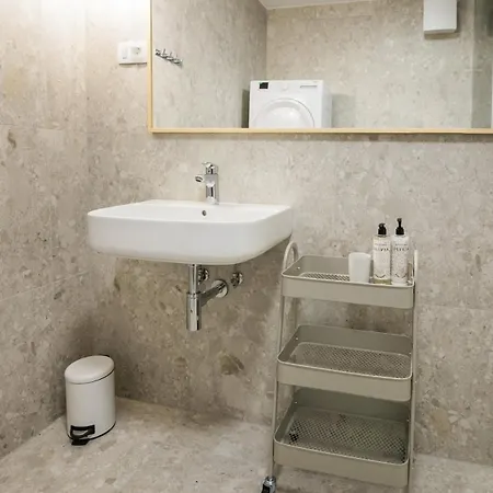 Nomad 27 Apartment *